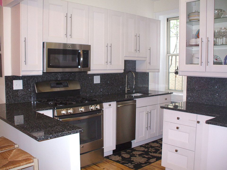 1st image of 140 8th Ave APT 1R