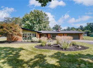 1045 Oak Lea Dr, Tipp City, OH 45371