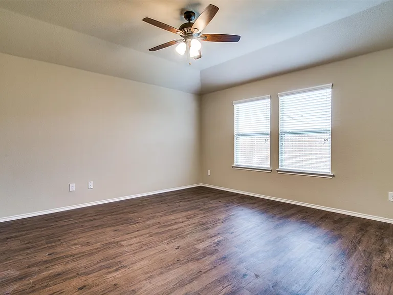 1512 Wild Rye Cir — Photo 14