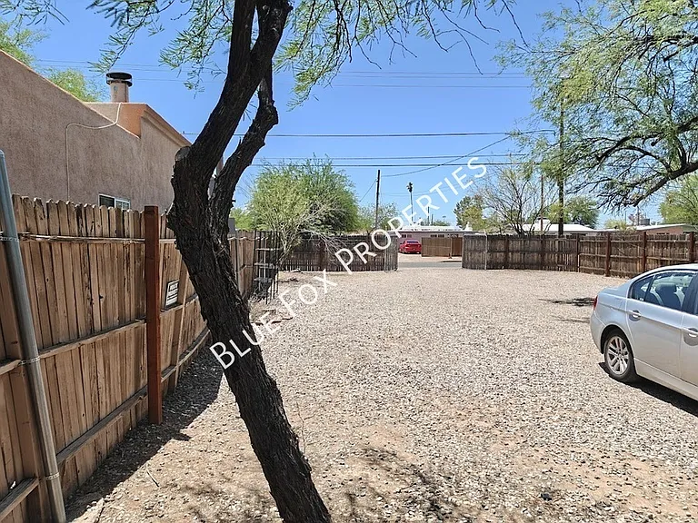 3241 E Bermuda St #2 — Photo 18