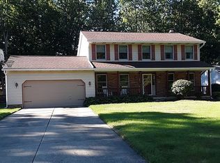 6940 Weatherby Dr, Mentor, OH 44060