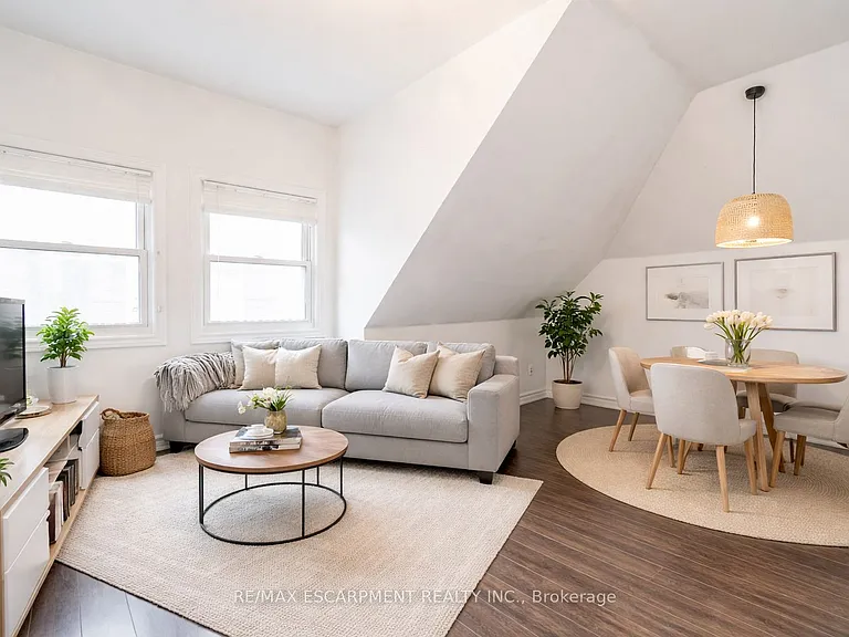 80 Saint Clair Ave #3 — Photo 2