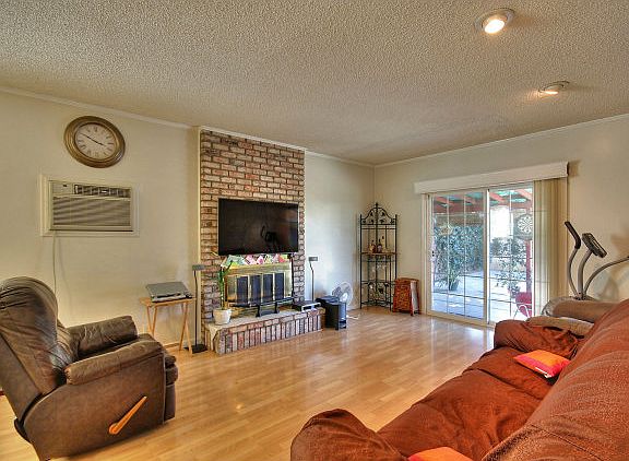 5th image of 3009 Plumstead Way