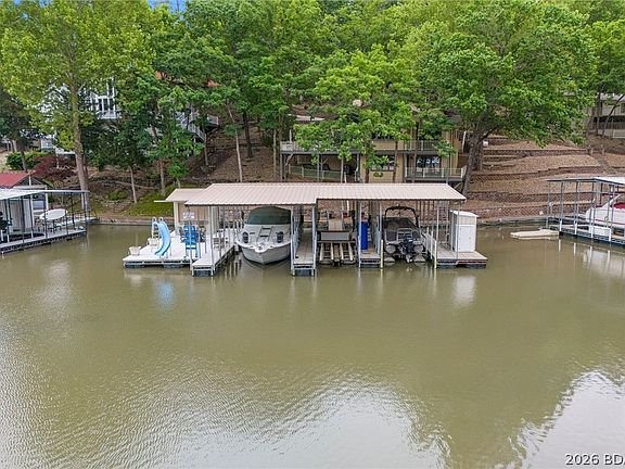 3rd image of 109 Hawk Cir