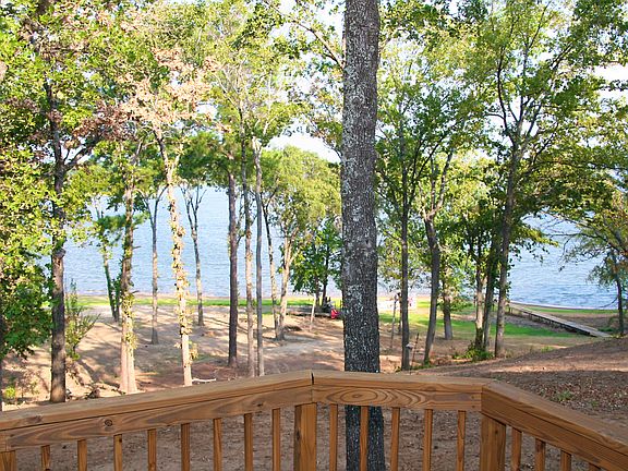 2nd image of 15453 Wilkinson Dr