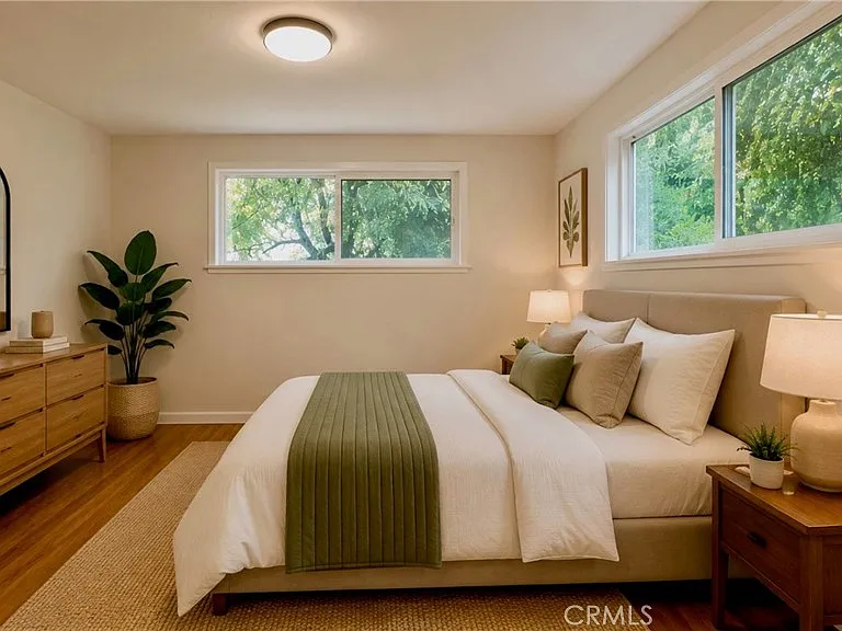 825 Green St — Photo 11