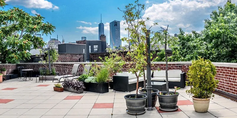 Rented by Compass | media 28