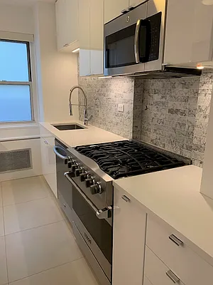 Rented by Corcoran | media 1