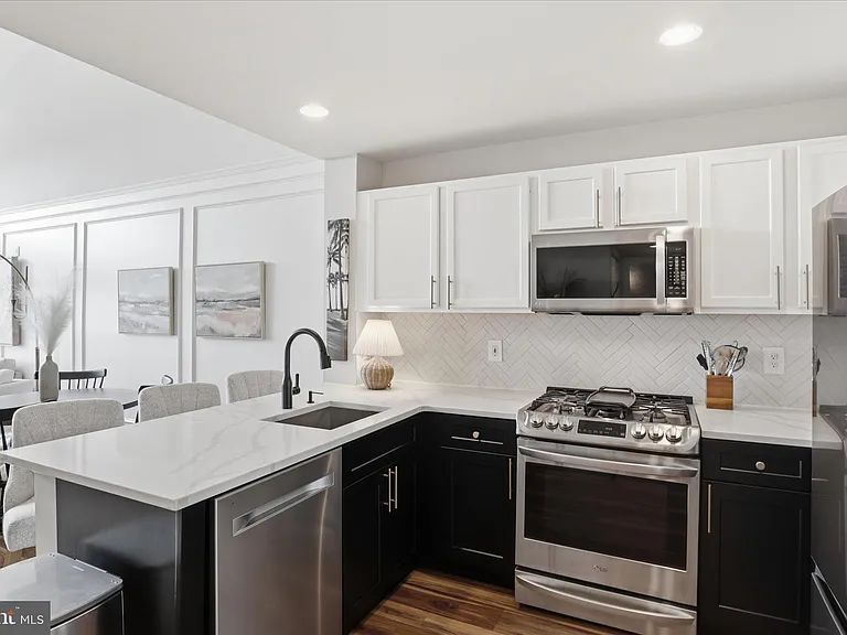 12000 Market St #488 — Photo 6