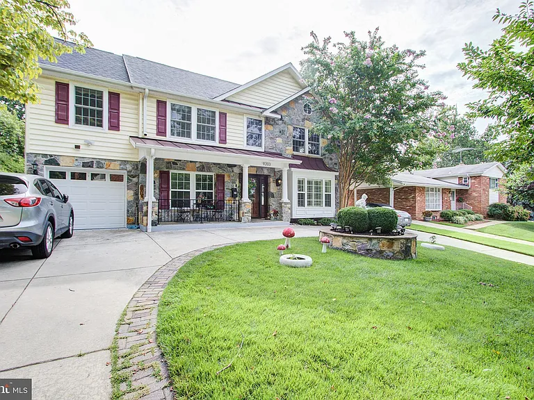 9203 Cedarcrest Dr — Photo 3