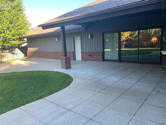 Heated Porch, wraps house