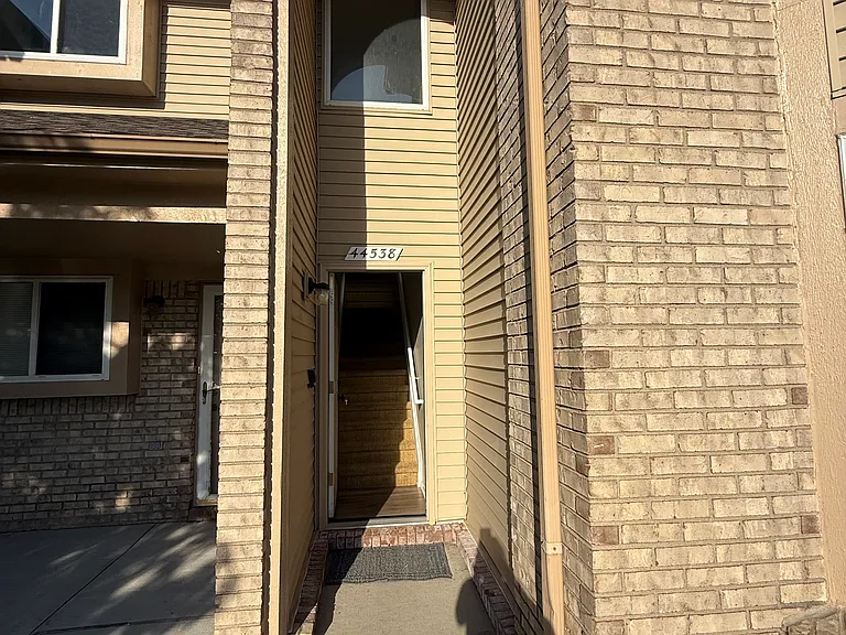 Lakepointe Dr — Photo 32