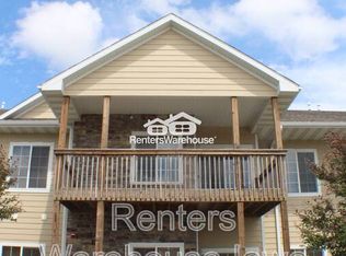 2000 Meadow Ct UNIT 211, Des Moines, IA 50320