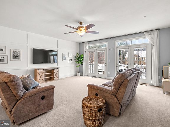 5th image of 560 Deep Creek Vw