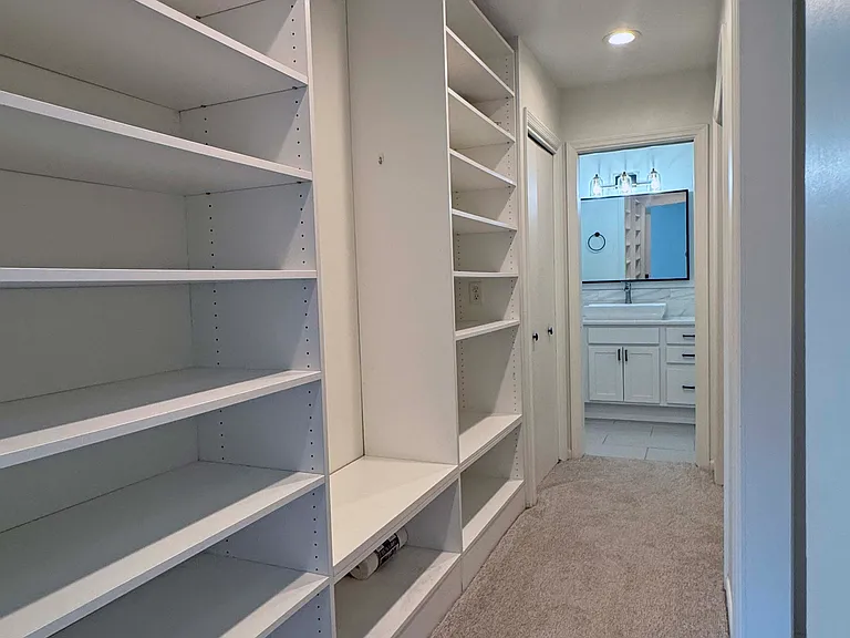 9012 Pacific St — Photo 15