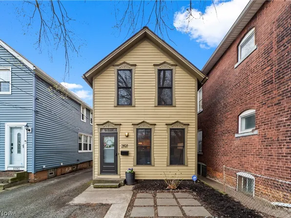2197 Columbus Rd, Cleveland, OH 44113
