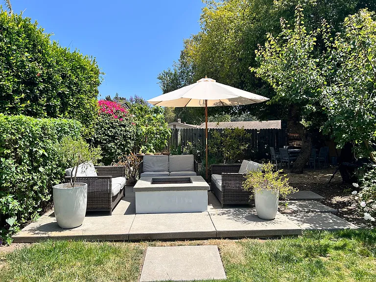 7980 Rio Vista Dr — Photo 17