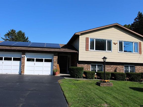 4th image of 30 Wendell Dr