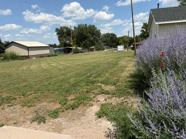 1012 Lincoln St, Wray, CO 80758