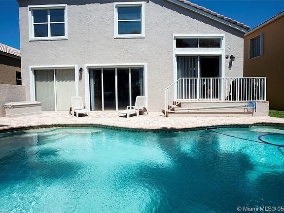 4th image of 15570 NW 12th Ct