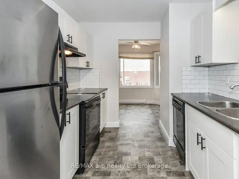 1115 Nellis St #22 — Photo 9