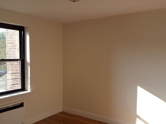 5th image of 7520 Bell Blvd #2F