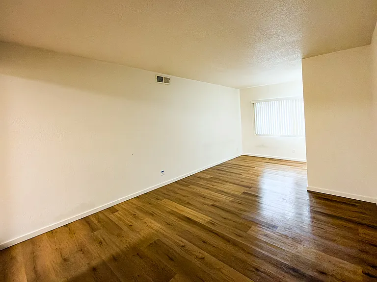308 Montrose Dr #A — Photo 11