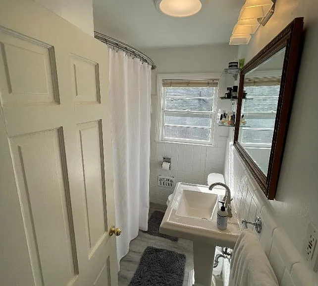 147 Lindbergh Dr NE #A — Photo 15