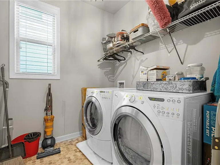 3185 Andover Trl — Photo 18