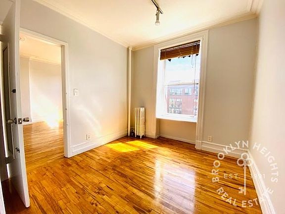 5th image of 189 Atlantic Ave APT 4A
