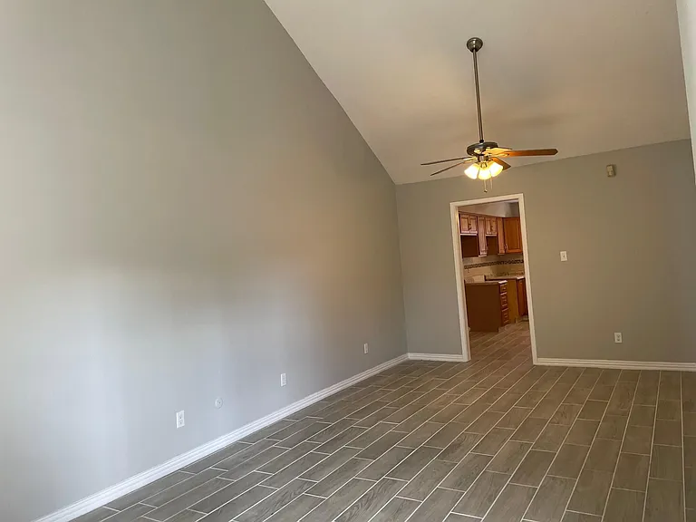 6401 Deihl Rd #202 — Photo 10