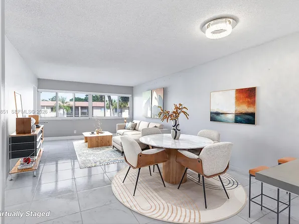 140 Lakeview Dr APT 203, Weston, FL 33326