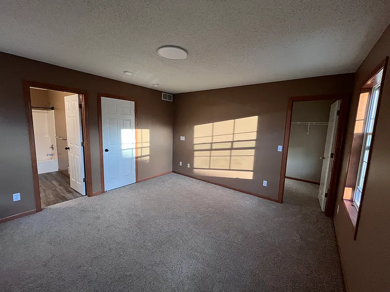 Master Bedroom Upper Level