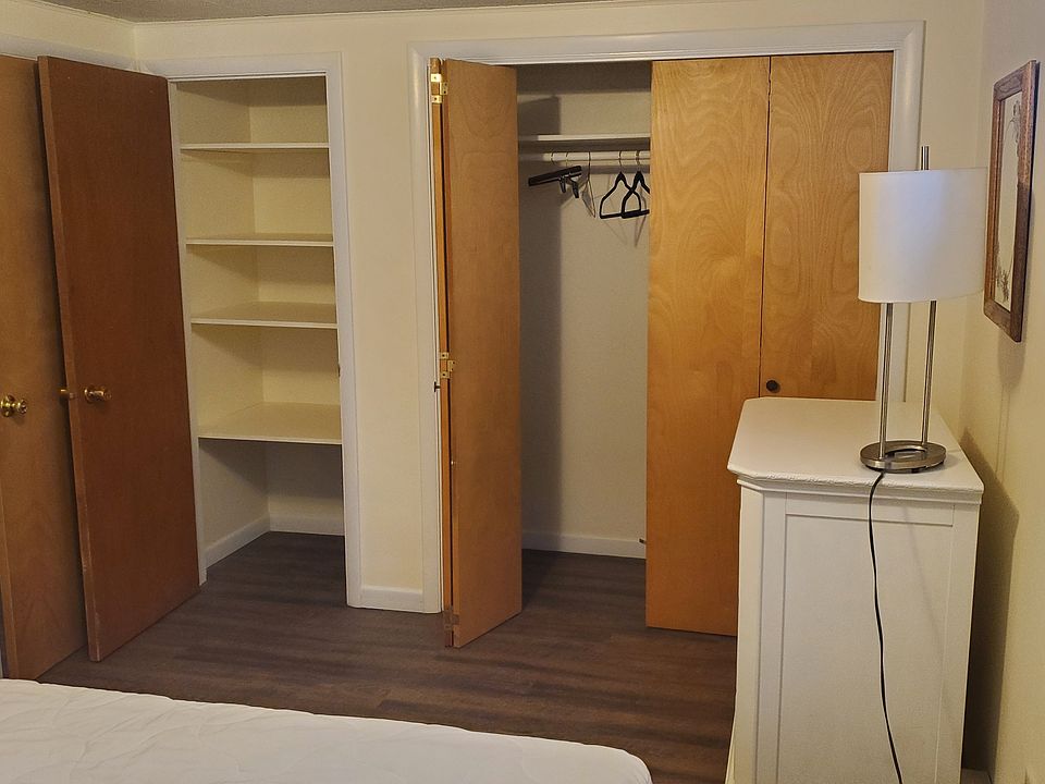 Bedroom clothes closet & linen closet