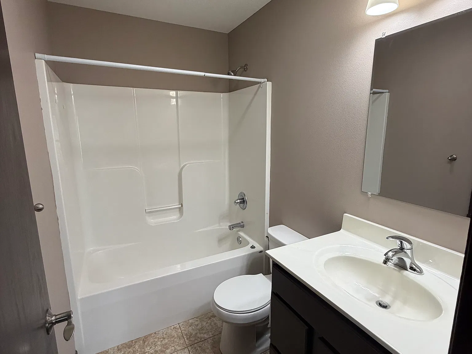 4 bed, 1651 sqft, $1,950 — Photo 4