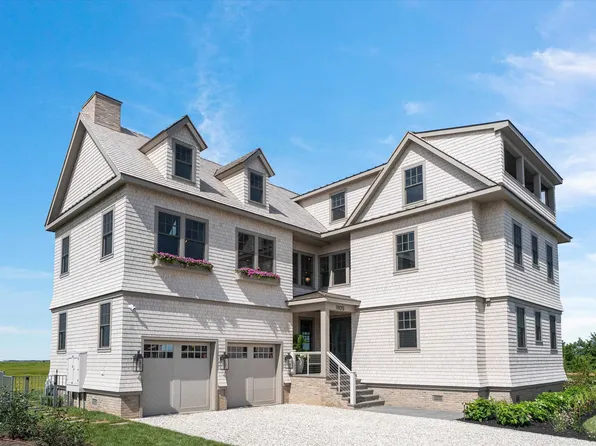 1105 Stone Harbor Blvd, Stone Harbor, NJ 08247