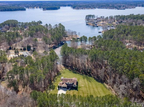 174 Milton Dr, Gaston, NC 27842