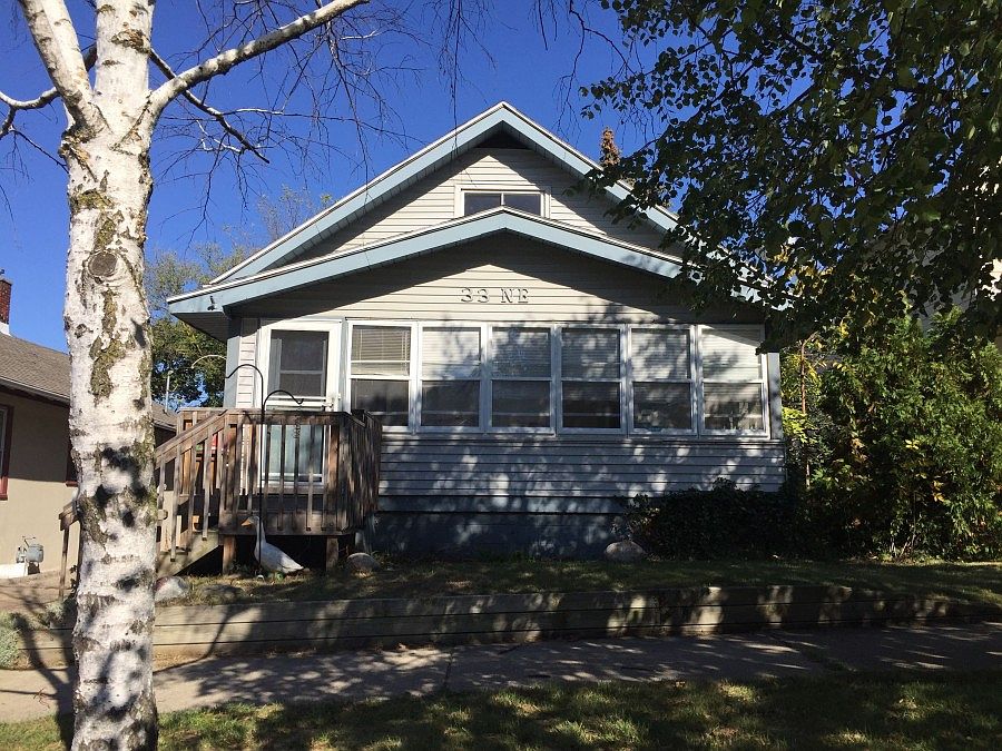 1st image of 33 Dean St NE