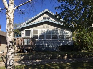 33 Dean St NE, Grand Rapids, MI 49505