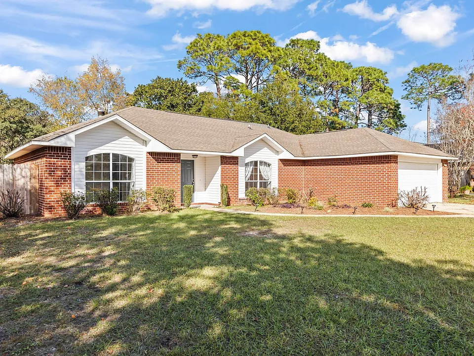 4407 Southminster Cir