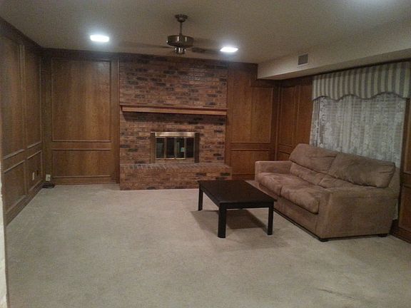 3rd image of 514 Northmeadow Ct