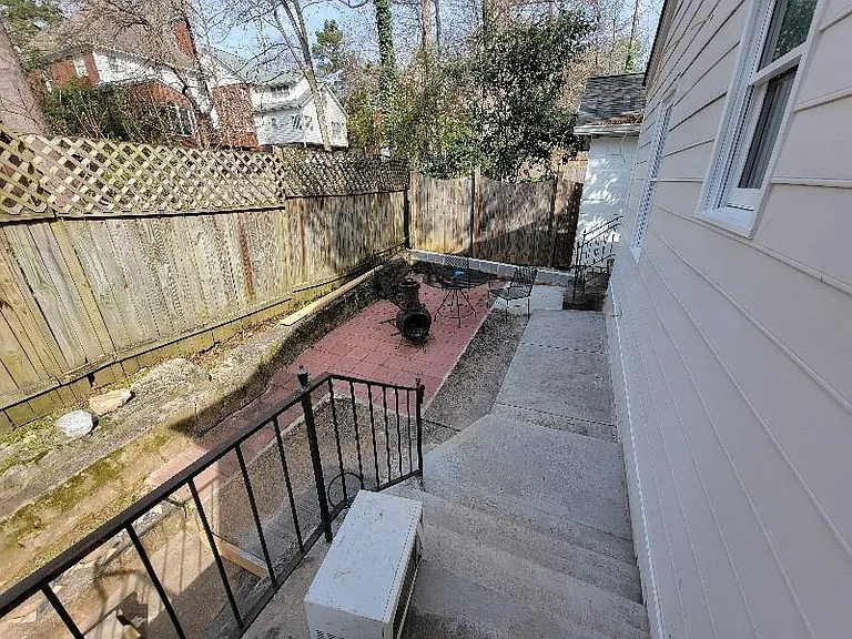 1896 Ridgewood Dr #CARRIA — Photo 2