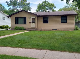 1121 13th Ave SW, Willmar, MN 56201