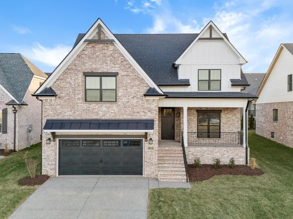 2020 Wt Chandler Blvd #82, Gallatin, TN 37066