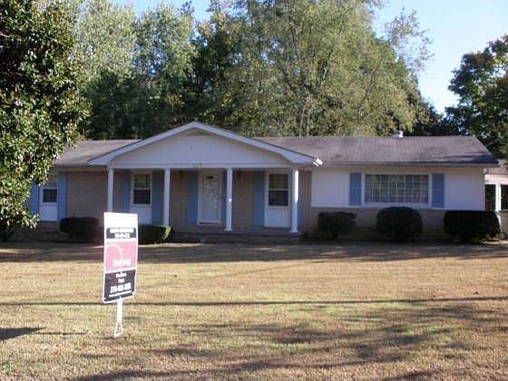 2nd image of 307 Millbrooke Dr