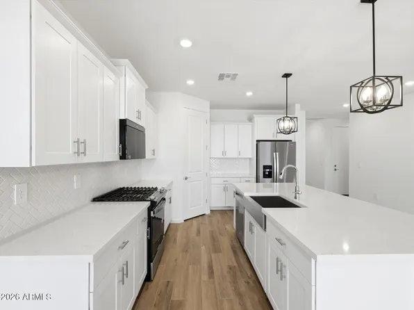 2569 E VINTAGE Drive, San Tan Valley, AZ 85143