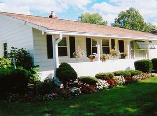 3845 W 213th St, Fairview Park, OH