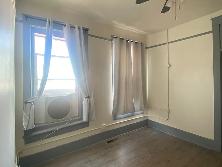 105 1/2 S Main St — Photo 8