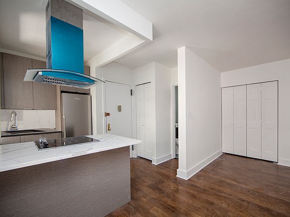 4th image of 180 7th Ave APT 2A