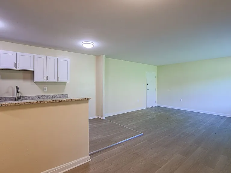 6502 McClean Blvd — Photo 5